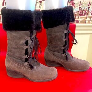 La Canadienne Waterproof Suede Boots in size 10wide